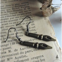 Cottagecore Earrings ink pen Bronze, Victorian, writer, Literary gift, Dark Academia, book addict