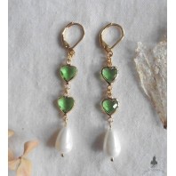 "In unison" Green hearts pearldrops earrings, Dark Academia, victorian, Coquette, renaissance, cottagecore, historical