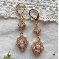 Fiancée en blanc, Boucles d'oreilles Elisabéthaines verre Blanc, Tudor, Reine, Royal
