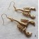 Vanessa Ives, Boucles d'oreilles Scorpion acier or, Dark Academia, Gothique