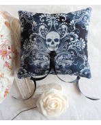 Coussin Porte Alliances Crâne Baroque noir blanc gris, Mariage Gothique, Tête de mort